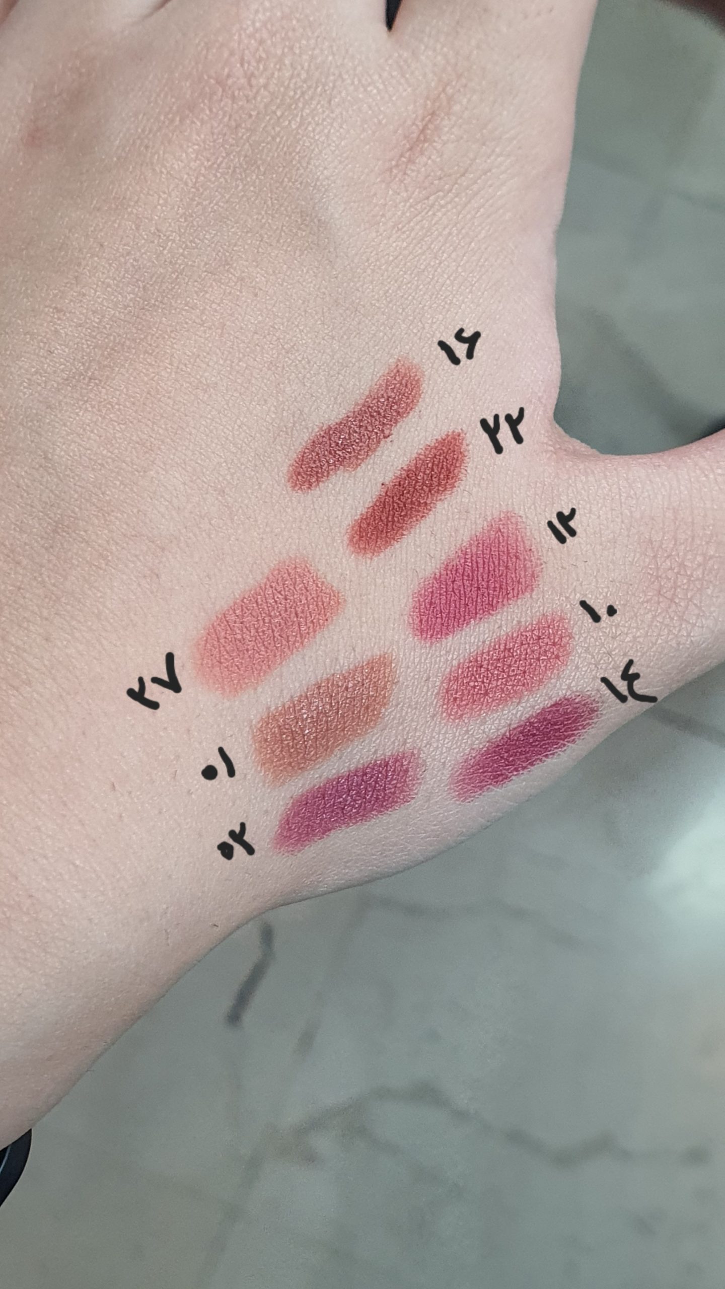 رژ جامد velvet matte گلدن رز — تصویر 2