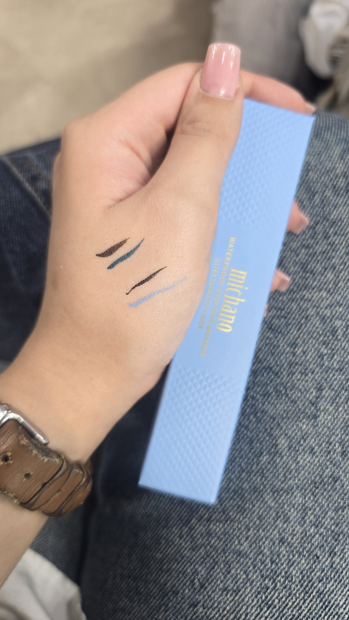 خط چشم‌ رنگی ماژیکی میچانو — تصویر 2